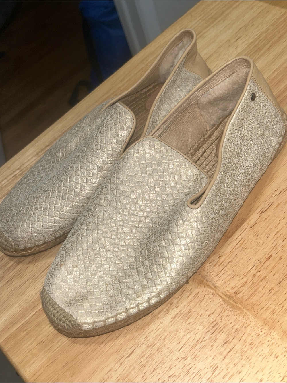 Ugg Womens Sandrinne Metallic Champagne Gold Woven Leather Espadrille Shoes sz12